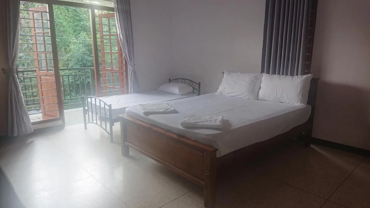 Bed & Breakfast Jayanath Villa Negombo