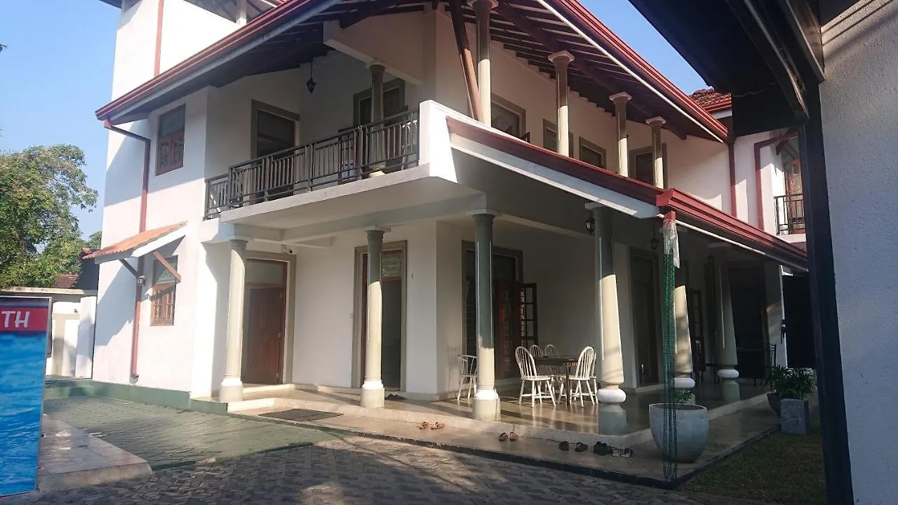 Jayanath Villa Negombo Bed & Breakfast